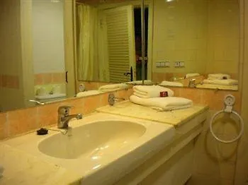 Complejo Eurhostal 3* 阿尔考斯布里